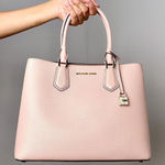 Michael Kors Pink Leather Purse Photo 0
