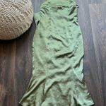 Club London Sauvignon Satin MIDI Dress Size 2 Photo 2