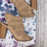 Report Tan Open Toe Laser Cut High Heel Shoes Size 7.5 Photo 5