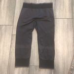 Avia  Athletic Capri Leggings Photo 2