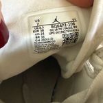 Jordan  1 Mid White University Red (Women's) Size 7. Photo 4