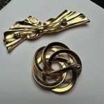 Trifari Napier /  Lot Of 2 Signed Gold Tone Metal Brooch Pin Photo 9