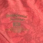 Patagonia  Medium Capilene Top Floral Stretch Cap Sleeves Round Neck Pink Multi Photo 5