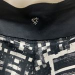 Betsey Johnson black and grey geo print athletic capris woman’s size small Photo 5