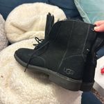 UGG  Quincy Boots size 7 tags removed inside Shoe in good to excellent condition Photo 6