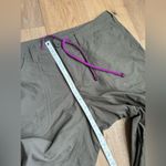 The North Face Size 10 Hiking Pants, Women’s Large Hiking pants Photo 9