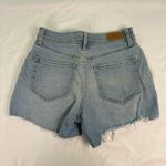 Hollister  Denim Shorts Size 26 Ultra High-Rise Vintage Ripped Light Wash Denim Photo 6
