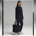 Lululemon Quilted Grid Tote Bag 26L / BLACK Photo 3