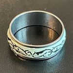 Glow in the dark vintage style ring size 8.5 Green Photo 0