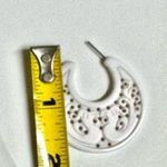 Avon White Carved Hoops post retro Photo 6