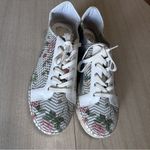 Vince Camuto NWOT FLORAL LEATHER ESPADRILLE SNEAKERS Photo 2