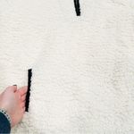 NWT Thread & Supply Cream Black Piping Quarter Zip Sherpa Pullover Sweatshirt Size M Photo 1