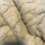 Liz Claiborne Cream Cable Knit Scarf NWT Photo 2