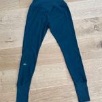 Alo Yoga - High Waist Alosoft Lounge Leggings in Dark Teal Green Photo 3