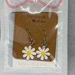 Handmade White and Yellow Daisy Flower Earrings Photo 3