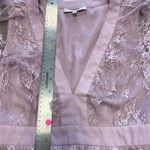 WAYF Lilac lace dress - fully lines with side zipper Photo 4