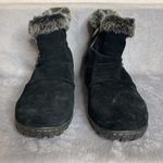 Khombu  Women's All-Weather Lindsey Suede Boots Size 9 Photo 2