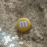 Croc Charm Yellow M&m Photo 0