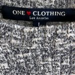 One Clothing  Navy Blue White Heather Stretchy High Low Top Womens Large Photo 3