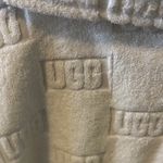 UGG  White Textured Polo Shirt Photo 3