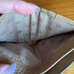 Tory Burch PERRY BOMBÉ BI-FOLD WALLET Gray Heron Photo 4