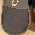 OLUKAI NU'A PI'O Womens Sz W 8 Black Gray Camo Sandals Thong Beach Flip Flops‎ Photo 2
