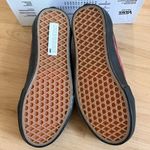 Vans  Skate Old Skool Hairy Suede
Shoe black/burgundy
Burgundy Mens7.0 Womrn8.5 Photo 8