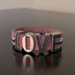 Pink LOVE Bracelet Photo 0