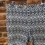 Mario Serrani  Italy Black & White Comfort Bermuda Stretch Shorts Women's Size 14 Photo 1