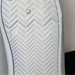 Isaac Mizrahi Isaac Mizrah Embroidered Holiday Wreath Memory Foam Slip ON Sneakers Sz 7 Photo 10