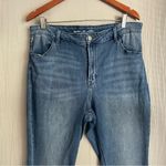 Old Navy Wow Jeans Women’s size 18 Short Hugh Rise Stretch Denim Photo 1