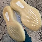 Yeezy boost 350 Photo 4