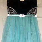 Macy's Homecoming / Semi Formal Dress Photo 4