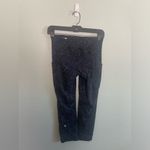 Lululemon  Wunder Under Black Blue Floral High Rise Mid Calf Yoga Legging SZ 4 Photo 4