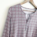 Liz Claiborne 💗 3/$10 💗 geometric print blouse red white black Large EUC Photo 3