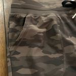 Zyia Active Unwind Green Camo Joggers Size XXL Photo 7