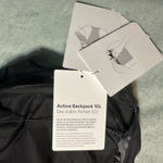 Lululemon  10L backpack Photo 1