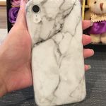 White iphone Xs max marble case Photo 2