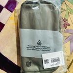 Lululemon Unisex Everywhere Belt Bag Photo 6