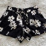Madewell  Drapey Pull-On Floral Shorts Photo 0
