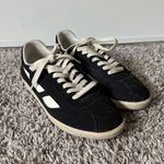 Saye 7.5 Modelo ‘70 Dart Shoes in Black Photo 3