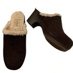 Crocs Cobbler Brown Suede Leather Clogs Mules Faux Sherpa Photo 0