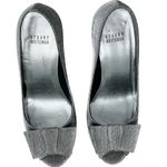 Stuart Weitzman silver pewter Bowright peep toe bow platform pumps size 8 Photo 2