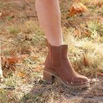 altrd state booties Size 9 Photo 2