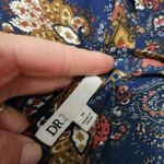 DR2 Navy Paisley Cutout Vneck Blouse Size Medium Blue Photo 6