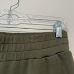 Varley The Slim Pant 25 Doublesoft Fabric in Olive Night Green Size XS Photo 3