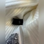 Elegant Bodysuit Women’s White Ribbed floral embroidered Gonza puff sleeves Photo 7