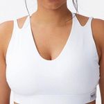 White Workout crop Size 12 Photo 0