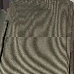 Balance Collection Woman’s Black and gray pin stripe skort with drawstrings and 2 side pockets Photo 7