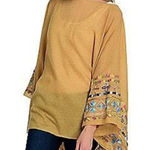 Harvé Benard NWT Harve’ Bernard embroidered poncho top. One Size Photo 0